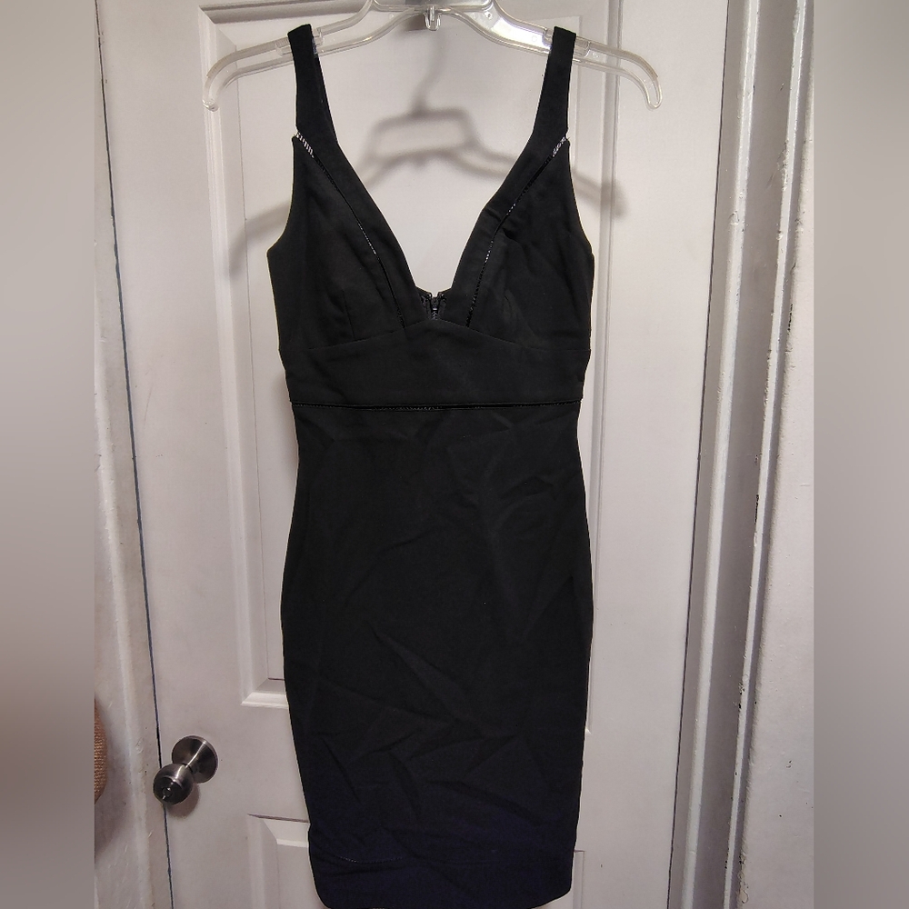 Elizabeth and James V-Neck (Little Black Dress"